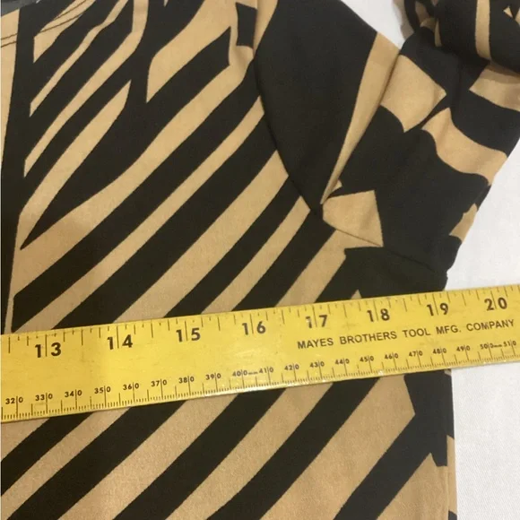MT Collection Black & Tan Geometric Print Shift Dress Size Large - Picture 7 of 8